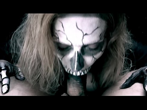 ❤️ Tfajla tad-dimostrazzjoni terda vit b'ħalqha iswed u tibla' cum. ❤️❌ Video anali lilna mt.xxxtophd.ru ☑